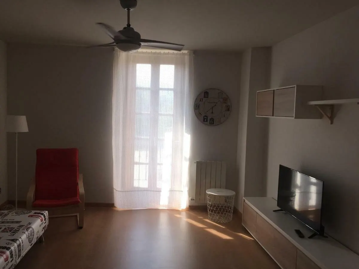 Plaza Daire Segura  0*, Segura (Gipuzkoa) İspanya